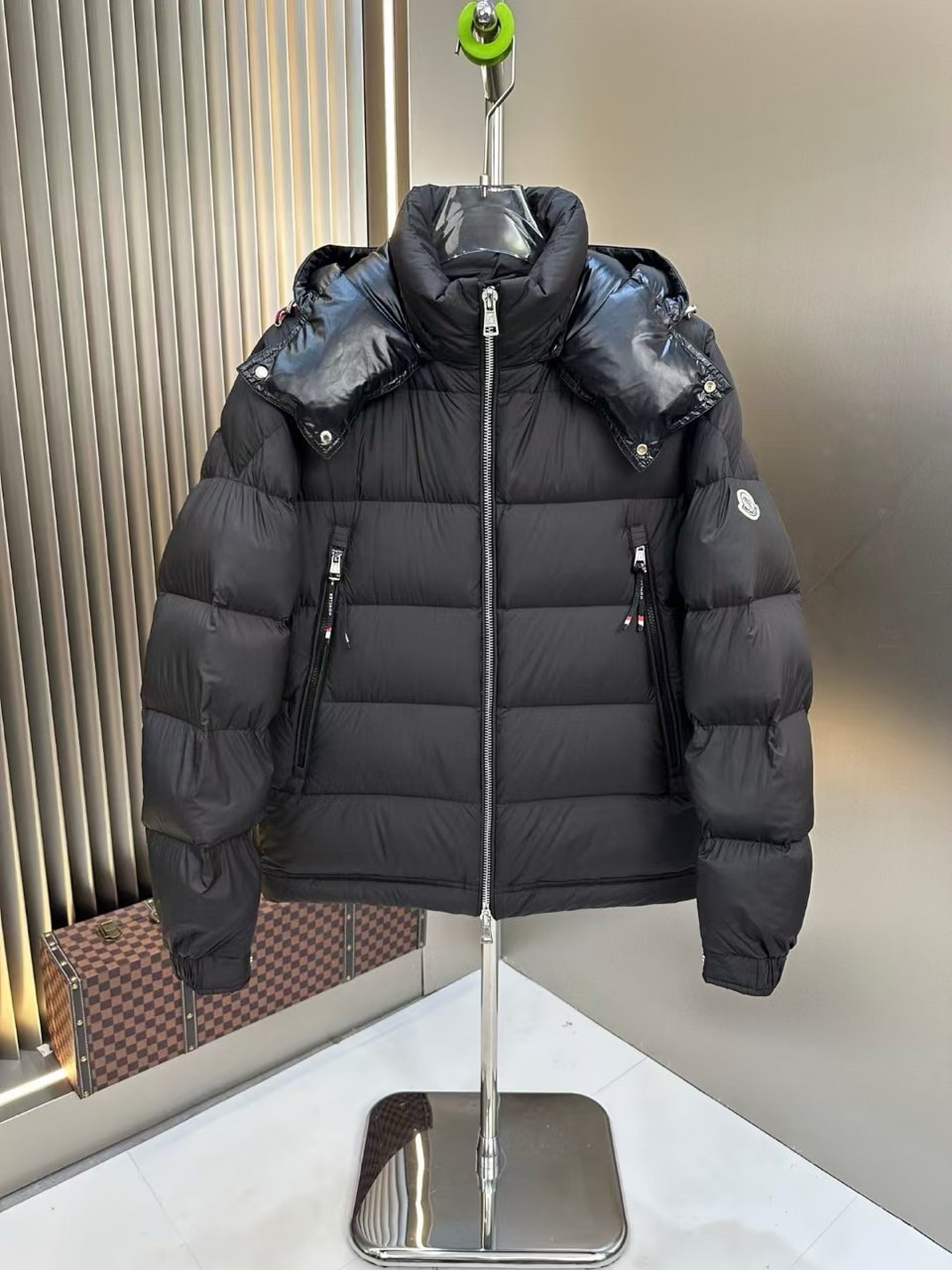 ****MONCLER]  몽클레어***