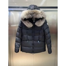 ****Moncler***