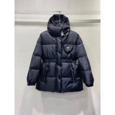 *****프라다  여성 Logo-plaque quilted gabardine패딩****