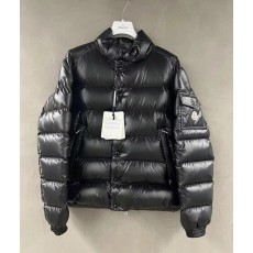 *** [MONCLER]  LULE 쇼트 다운 재킷**